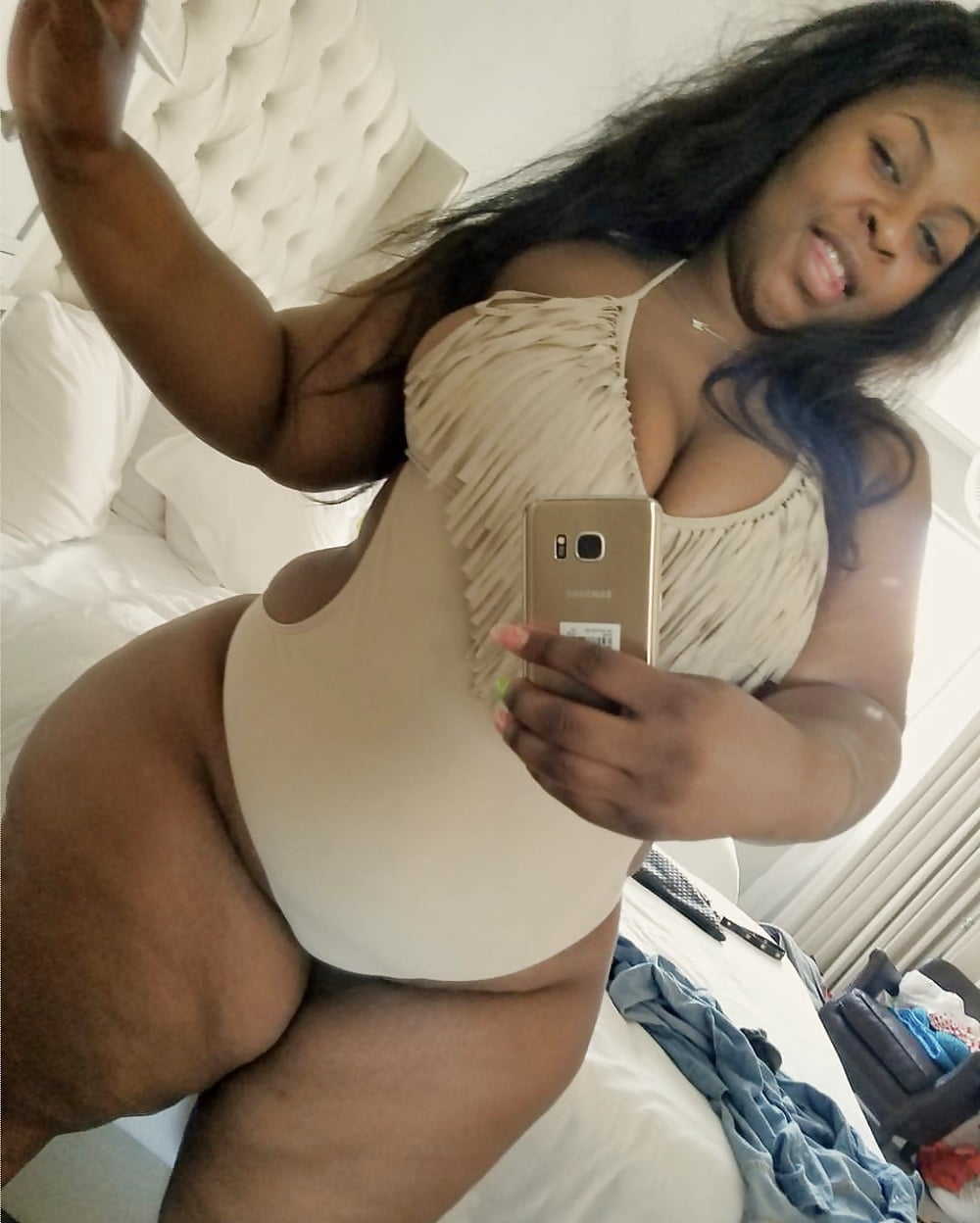 Super thick bbw donkey ass and pear thighs pt 1